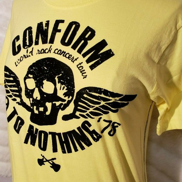 Vintage Calvin Klein Yellow T Shirt Size Large - Picture 2 of 5